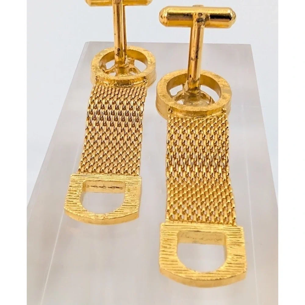 Vintage Gold Tone Mesh Wrap Cufflinks Goddess Age of‎ Aquarius Nymph